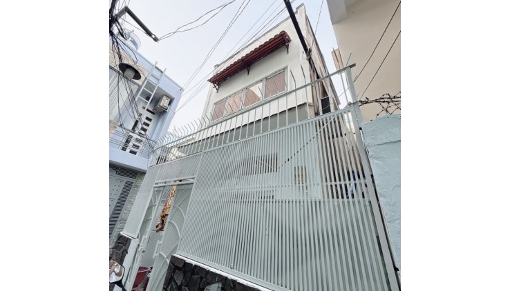 N284- Nhà Bán Quận 3 , Trần Quang Diệu ,  60M2 ,  ngang đẹp 4.3m2 , xây bê tông cốt thép  Giá 6 tỷ 350