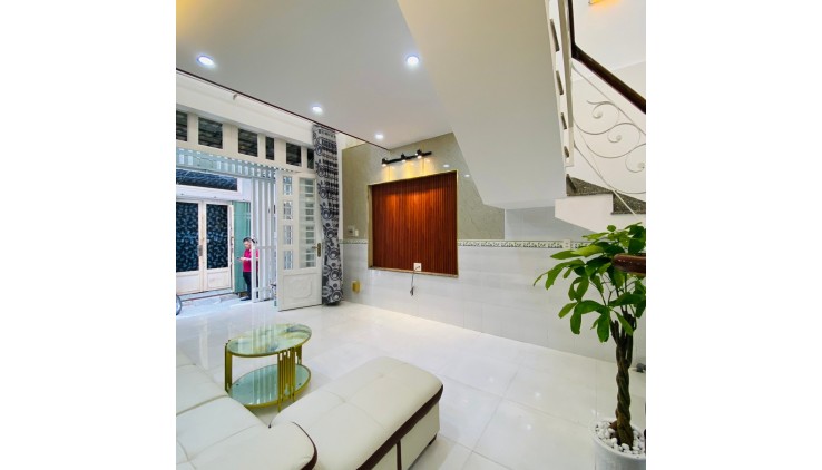 SIÊU PHẨM NHỎ XINH! FULL NỘI THẤT XỊN, GIÁ CHƯA BẰNG CĂN CHUNG CƯ! SỔ HỒNG TRAO TAY