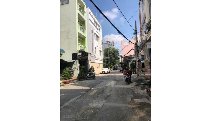 Nhà HXH TKTQ 4x14m2 BTCT 4T ST 4PN gần AEON TP giá chỉ 5 tỷxx