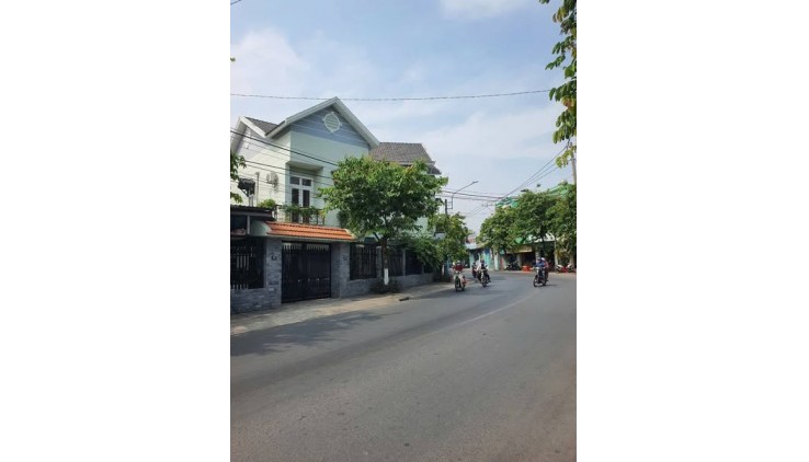 KHU HIẾM NHÀ BÁN MẶT TIỀN ĐẲNG CẤP ĐƯỜNG 7 LINH TRUNG. THỦ ĐỨC. 13.8 TỶ. TL.
