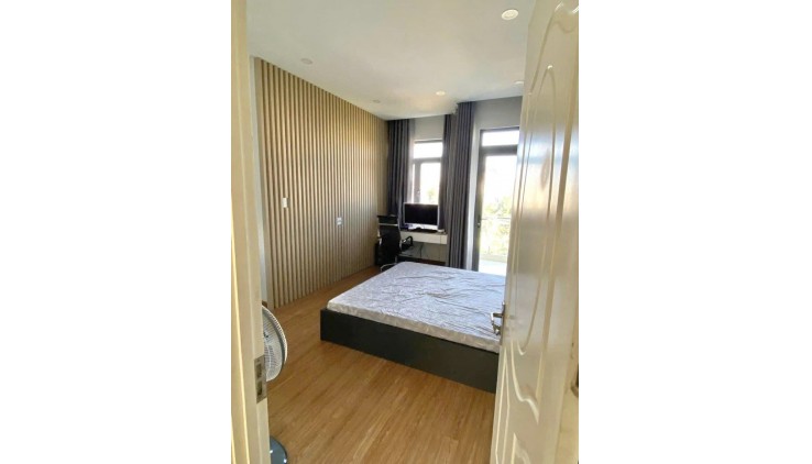 BÁN NHÀ MẶT TIỀN 4 TẦNG - KDC NAM LONG - ĐỐI DIỆN GLOBAL CITY - 14 TỶ TL