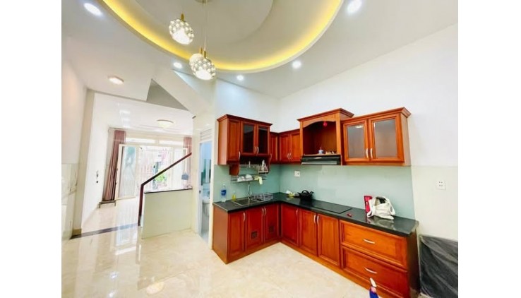 Nhà Đường Nguyễn Biểu Phường 1 Quận 5.