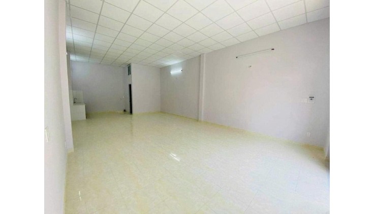 MẶT TIỀN ĐƯỜNG 10M THÔNG TRUNG MỸ TÂY QUẬN 12 - 70M2, NGANG 5.5M, NHÀ CẤP 4 CÒN MƠI Ở NGAY - VỊ TRÍ KINH DOANH.