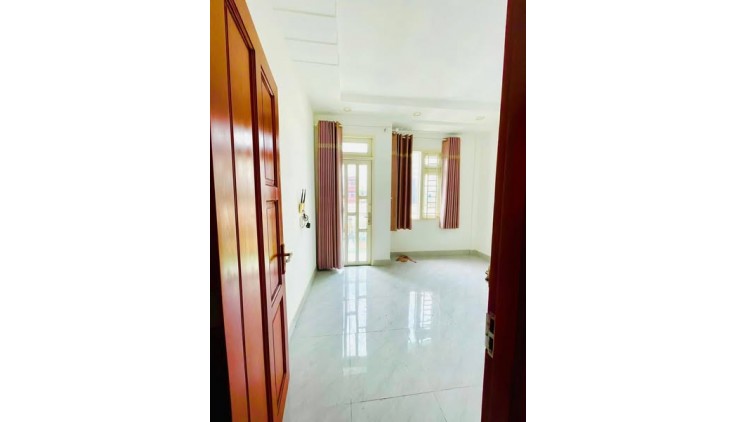 Nhà Đường Nguyễn Biểu Phường 1 Quận 5.