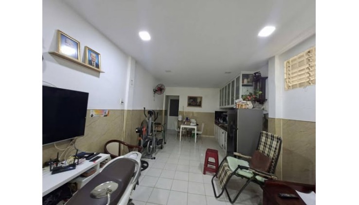 Nhà Hẻm Ôtô Đường Hoàng Bật Đạt Phường 15 Quận Tân Bình.