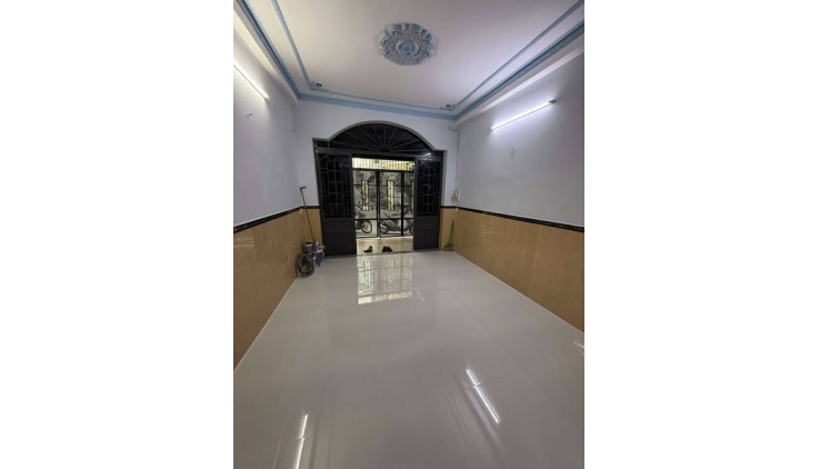 Nhà Hẻm Ôtô Đường Hoàng Bật Đạt Phường 15 Quận Tân Bình.
