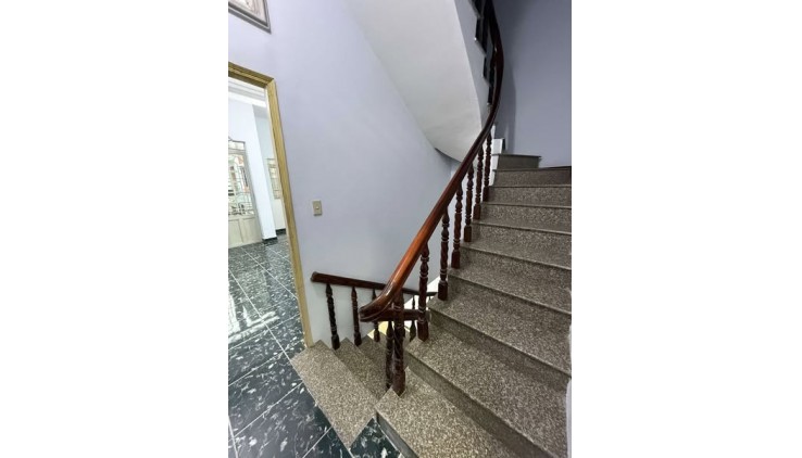 Nhà Hẻm Ôtô Đường Hoàng Bật Đạt Phường 15 Quận Tân Bình.
