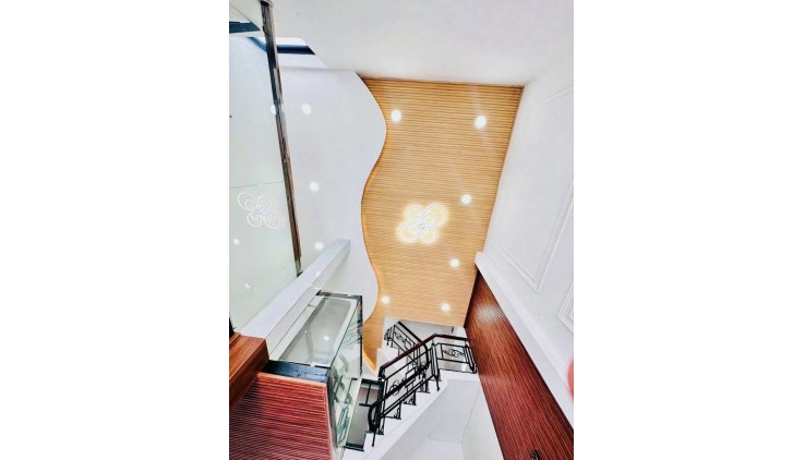 VỊ TRÍ KD ĐỈNH - MTKD LÔ GÓC - 51M2 - 5 TẦNG - DÒNG TIỀN 20TR NHỈNH 9 ĐỒNG