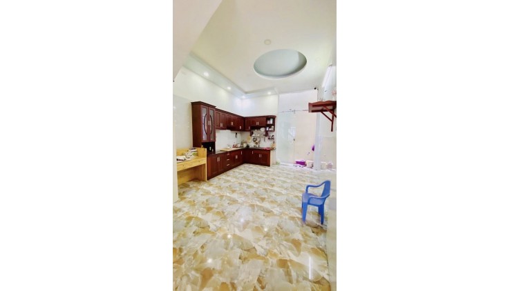 GẦN AEON - ĐHCT - KCN TÂN BÌNH - HẺM 6M -68M - 3 TẦNG - 5PN NHỈNH 7 ĐỒNG