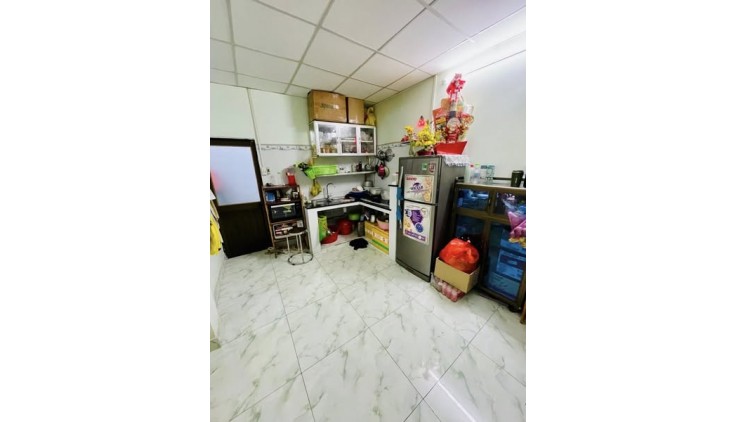 KHÔNG CĂN 2 - TÂN SƠN NHÌ - SÁT HXH - 2 TẦNG - 60M2 NGANG 6 CHỈ 4.X ĐỒNG