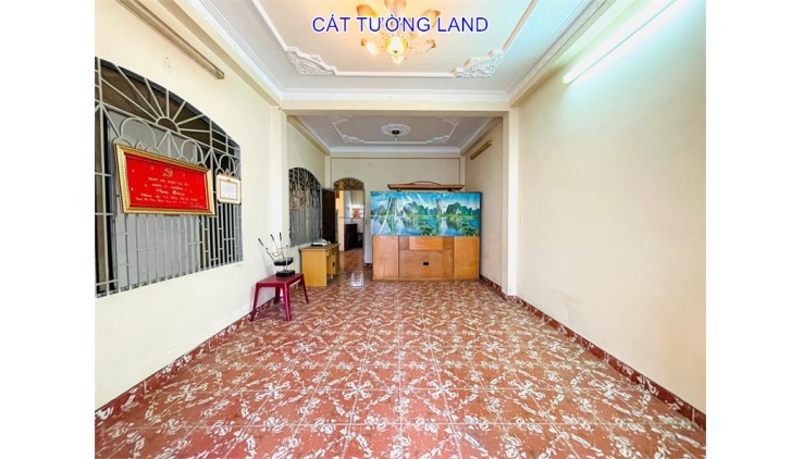 Bán nhà 5.2x16m, 3 Lầu.  Đường Số 7, Phường 3, Giáp Bình Thạnh, chỉ 10.8 tỷ
