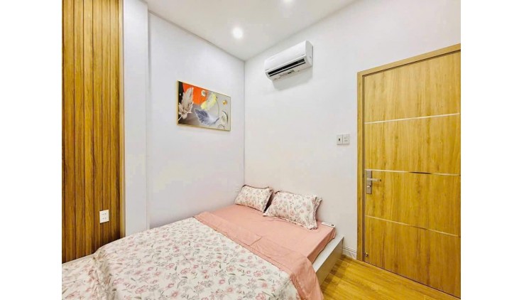 **+Nhà Đẹp, Hẻm 4m Thông-3 Căn Ra Mặt Tiền Nguyễn Biểu Quận 5  25m-4Tầng, 5.99Tỷ