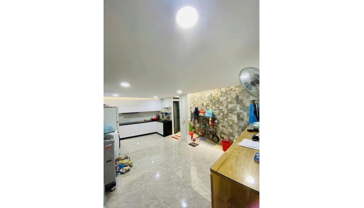 * Nhà MTĐ Bình Thới, Quận 11 - ngang hiếm 5.3x18m - 5 tầng – 5PN Nội Thất Cao Cấp Mới - Gấp bán 18 tỷ