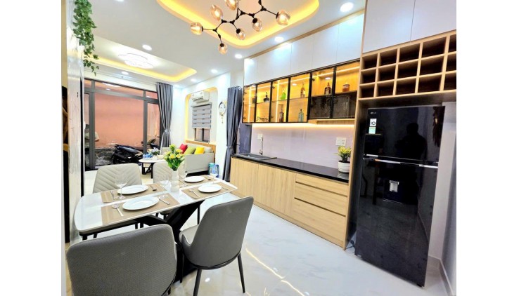 +++QUẬN 1 MÀ GIÁ QUẬN BÌNH THẠNH-Lô Góc, Hẻm Rộng (4X8)Full Nội Thất, Hơn 5 Đồng