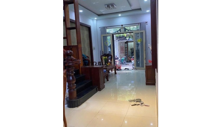 Bán nhà riêng tại Ba Đình, p8, Q8, HCM, 6,6 tỷ, 81m2, đẹp, nhiều tiện ích
