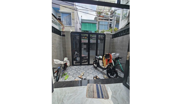 **SIÊU PHẨM Q4–Hẻm 4M-Cách Mặt Tiền Chỉ 2CĂN- 55M NGANG 3.8 Cực Hiếm–Nhỉnh 5Tỷ