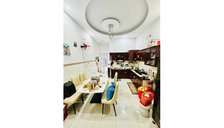 Bán nhà hxh 64m2-3tang sát mt Trần Thị Hè Q12 , liền kề Ngã 3 Đông Quang - 4 tỷ nhỉnh 0932030061