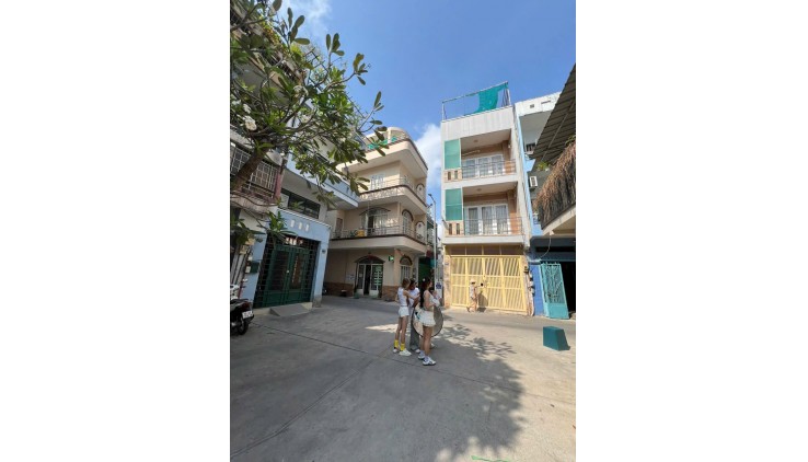 **SIÊU PHẨM Q5-Căn Góc 2 MT HXH 6m Trần Hưng Đạo CN 35m2
HĐT.18Tr/Th-10 Tỷ Hơn