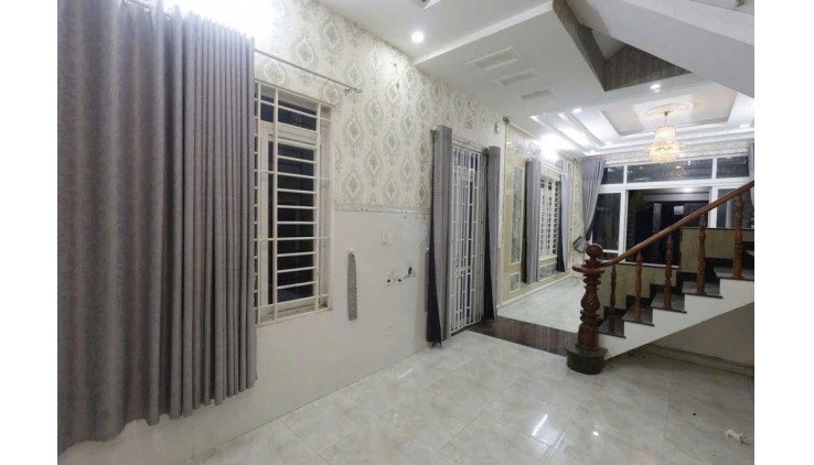 Bán Nhà 3 tầng, 4.6x19m mặt tiền đường TL31 Quận 12, ở & kinh doanh, VP Cty quá ngon