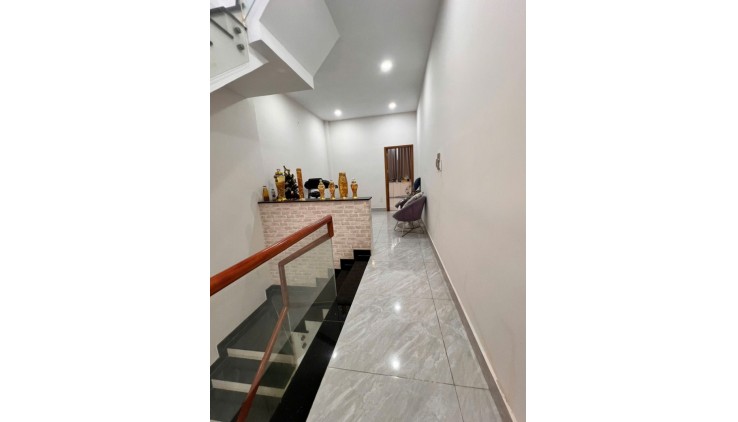 Mặt tiền kinh doanh 133m2 - Gần QL13 & ngã tư Hiệp Bình Phước, Nhà đẹp 3 tầng - hoàn công.