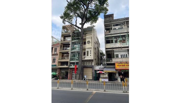 Bán Nhà 2 Mặt Tiền 142 Đường Nguyễn Tri Phương, P9, Q5 - 3.7x13.8m - 25 Tỷ