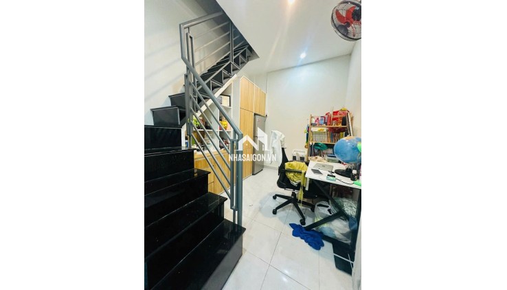 BÁN NHÀ MỘT TRỆT MỘT LẦU – GẦN CHỢ TĂNG NHƠN PHÚ A.Giá chỉ có 3.830 tỷ