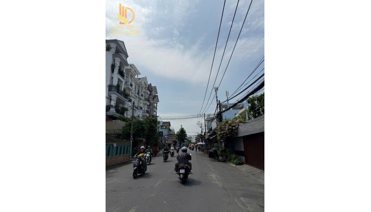 Nhà Khu Đồng Bộ Hẻm 7M Thông gần Trường Chinh Tân Bình 58M2 6,XxTỷ