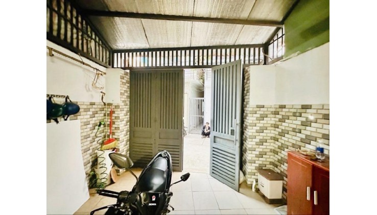 Bán nhà hxh 64m2-3tang sát mt Trần Thị Hè Q12 , liền kề Ngã 3 Đông Quang - 4 tỷ nhỉnh 0932030061
