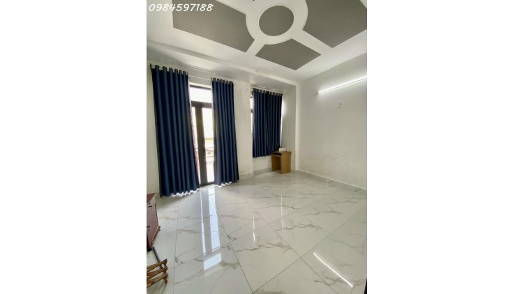 BÁN GẤP NHÀ GIÁ TỐT  NHẤT KHU VỰC 2 TẦNG MÁI THÁI MỚI 57 M2- XE HƠI NGỦ TRONG NHÀ - NGAY BỆNH VIỆN QUẬN Q12 GIÁ 3,4 TỶ