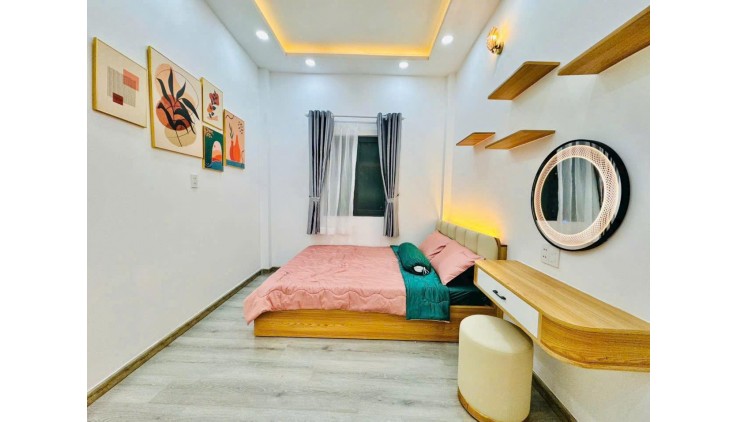 Cách 5m ra mặt tiền Lê Trực, P7, BT - ( 3,6 x 13m) vuông vức - KC 3 tầng - giá bán 6,750 tỷ TL