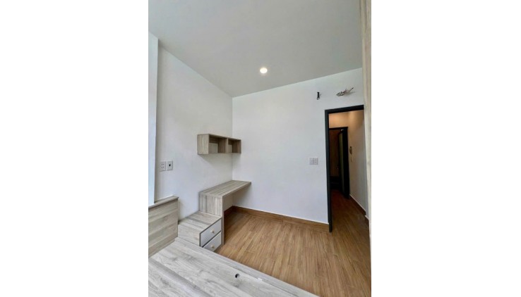 NGAY AEON TÂN PHÚ - 22M2 - 2 TẦNG 2PN 2WC - GIÁ 2.768 TỶ