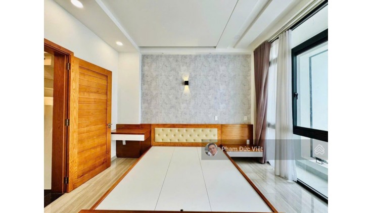 Chính chủ bán nhà căn góc HXH Hoàng Hoa Thám Binh Thạnh 6x8 3 lầu 8,3 tỷ TL
