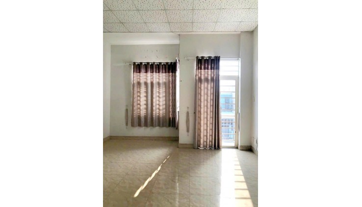 Bán nhà Thạnh Xuân HXH 8m cực rộng, 2 tầng, 5x21m, nhỉnh 5Tỷ về ở ngon