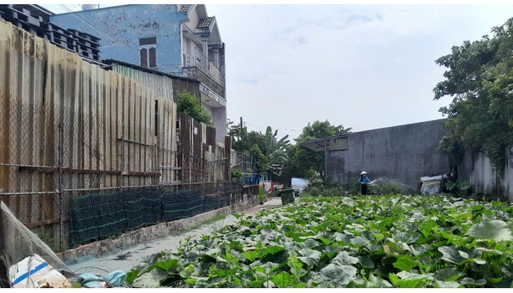 Đất Lô Góc 188m2 có 6 tỷ x Mặt tiền Đông Thạnh Hóc Môn Hồ Chí Minh.