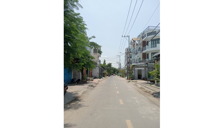 Mặt tiền kinh doanh 133m2 - Gần QL13 & ngã tư Hiệp Bình Phước, Nhà đẹp 3 tầng - hoàn công.
