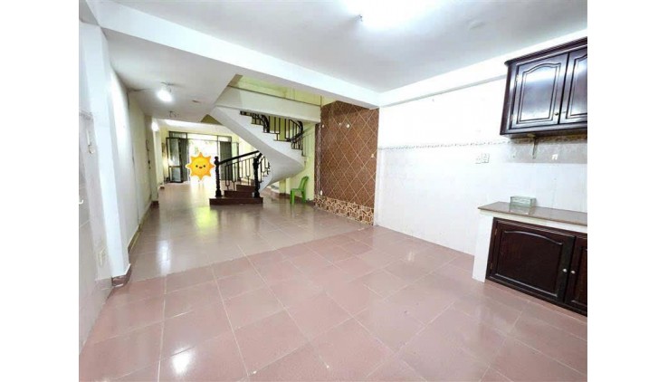 KHU VIP BÀN CỜ - VỈA HÈ ĐƯỜNG 8M - 5 TẦNG BTCT - 8PHÒNG CỰC RỘNG.