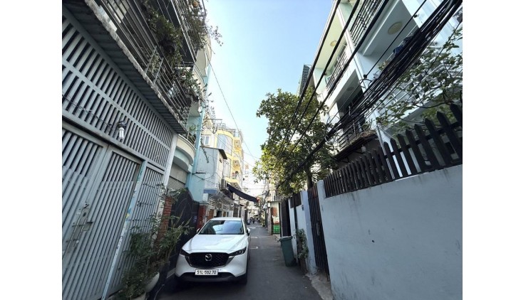 BÁN ĐẤT TẶNG NHÀ - MT SIÊU KHỦNG - GÍA CỰC RẺ - KHAI THÁC LÀM CHDV - NHỈNH 13 TỶ