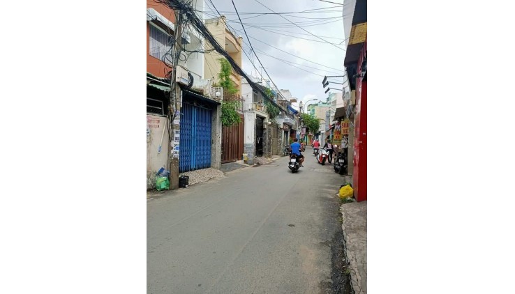 Nhà HXH Lê Trọng Tấn giáp TKTQ 43m2 4T ST gần Chợ, TTTM AEON TP Chì 5 tỷx
