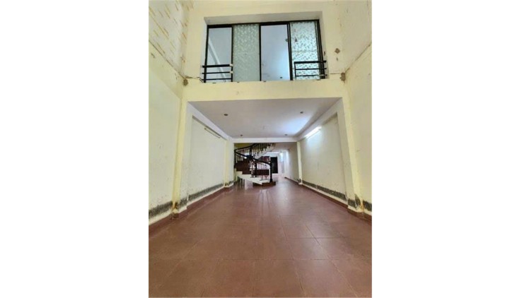 KHU VIP BÀN CỜ - VỈA HÈ ĐƯỜNG 8M - 5 TẦNG BTCT - 8PHÒNG CỰC RỘNG.