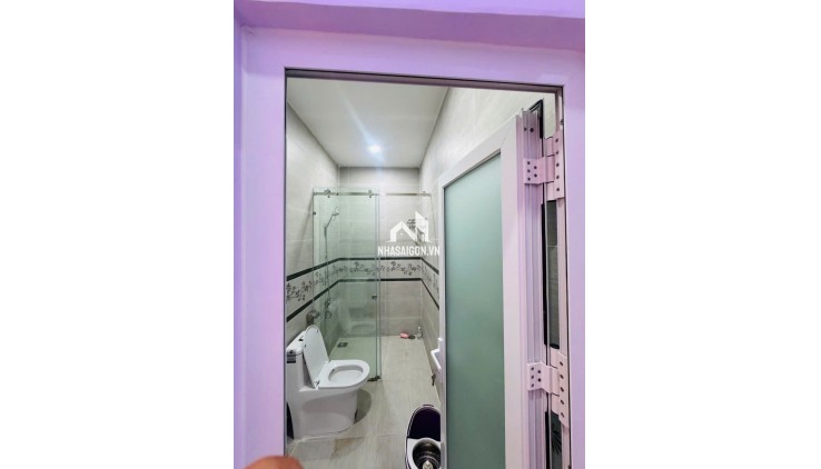 BÁN NHÀ GÓC 2 MẶT TIỀN, QUẬN 11 – GẦN CÔNG VIÊN ĐẦM SEN