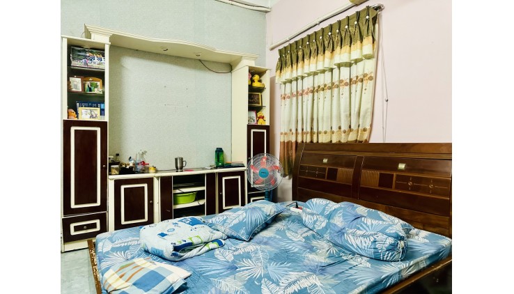 Bán nhà mặt tiền chợ Nhị Thiên Đường(6.2.15) 4 lầu  Hoàng Minh Đạo phường 5 quận 8