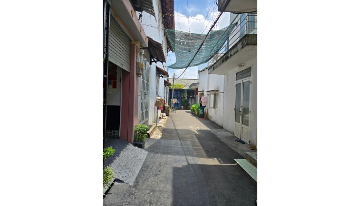 Bán nhà mặt phố Linh Xuân, Thủ Đức, 115m², 4.3 tỷ, sổ đỏ