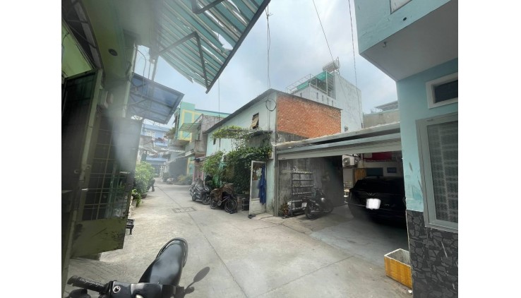 Bán nhà DT 58m2, Hẻm xe hơi Đường Cách Mạng, Quận Tân Phú