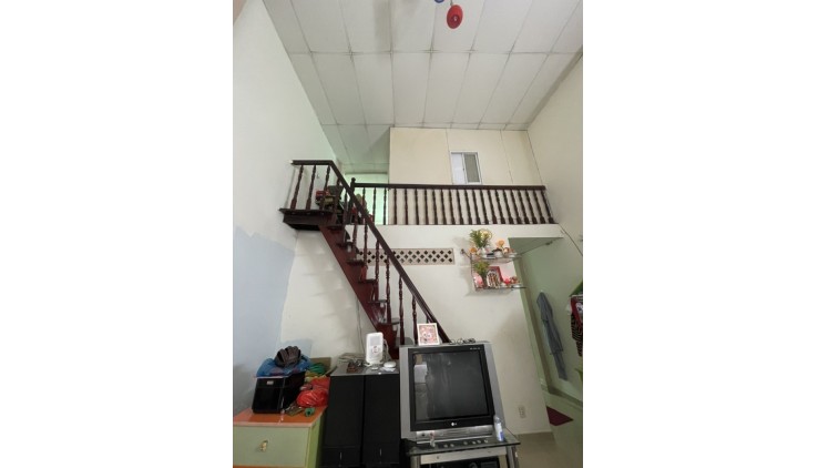 Bán nhà DT 58m2, Hẻm xe hơi Đường Cách Mạng, Quận Tân Phú