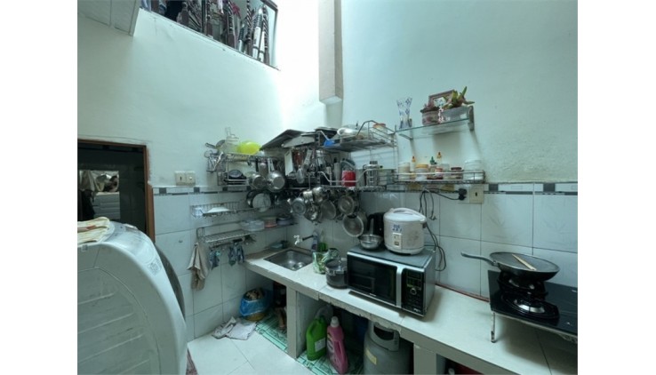 Bán nhà DT 58m2, Hẻm xe hơi Đường Cách Mạng, Quận Tân Phú