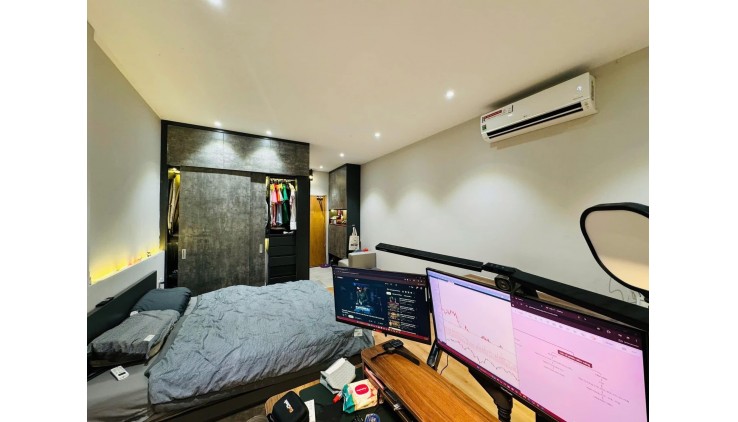 **Bán nhà đường Cách Mạng Tháng 8, P7, quận Tân Bình; 59m2 - 10,4 tỷ