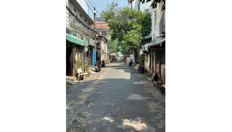 **Bán nhà phường 7, HXH Cách Mạng Tháng 8** Tân Bình; căn góc - 8,8 tỷ