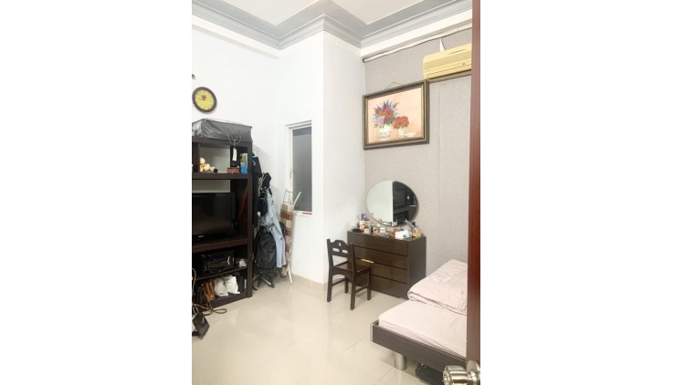 **Bán nhà hẻm Nguyễn hồng Đào** p14, q.Tân Bình; 80m2 - nhỉnh 8 tỷ
