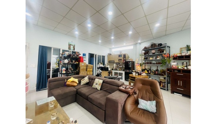 Bán nhà ngôp HXH Ung Văn Khiêm, P25, Bình Thạnh, 75m2, ngang 11m, chỉ 100tr.m2