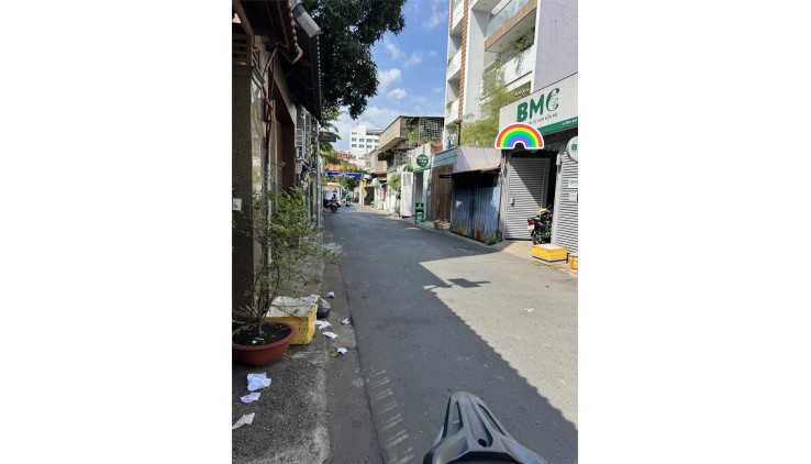 **Bán nhà mặt tiền Đất Thánh** phường 6, quận Tân Bình; 270m2 - 38 tỷ